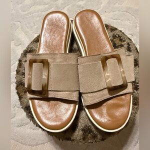 Simona Rossi Nude/Tan Suede Slide Sandals, 9